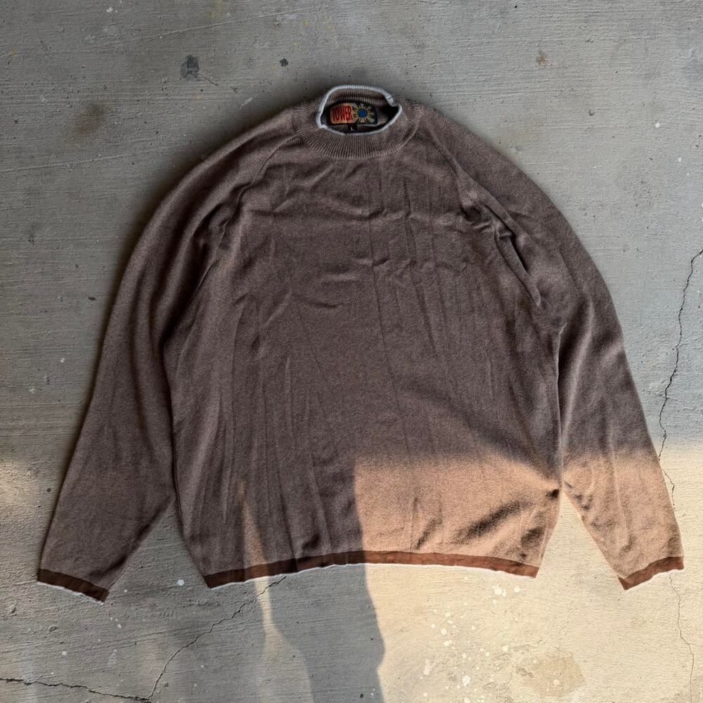 Brown vintage 90s tower sweater